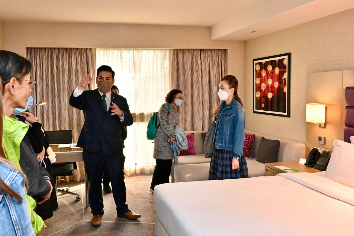 有片｜主婦重投職場回復(fù)自信！政府助力「50歲後再實習」 