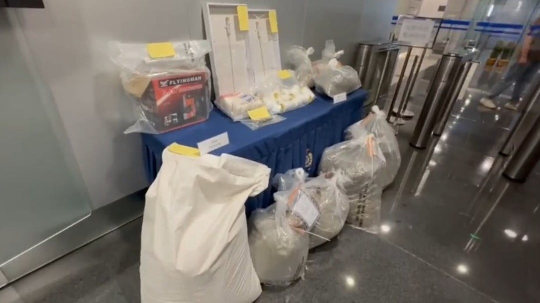 警方聯(lián)合海關(guān)搗破億元毒品案 男疑犯被捕時(shí)反抗昏迷 最終不治