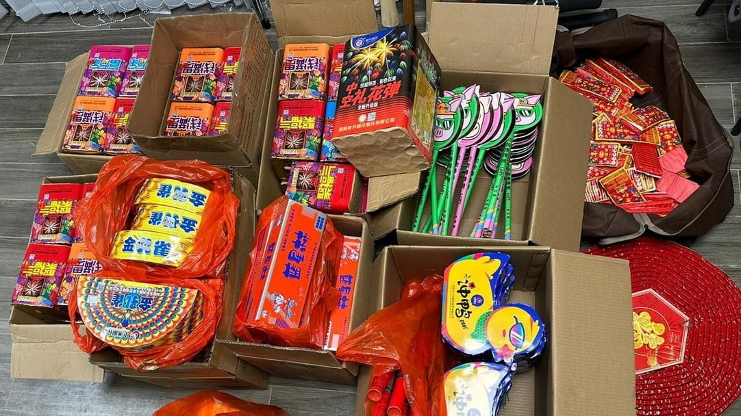警方搗破沙頭角爆竹煙花倉庫 檢獲109公斤爆竹煙花 拘1男