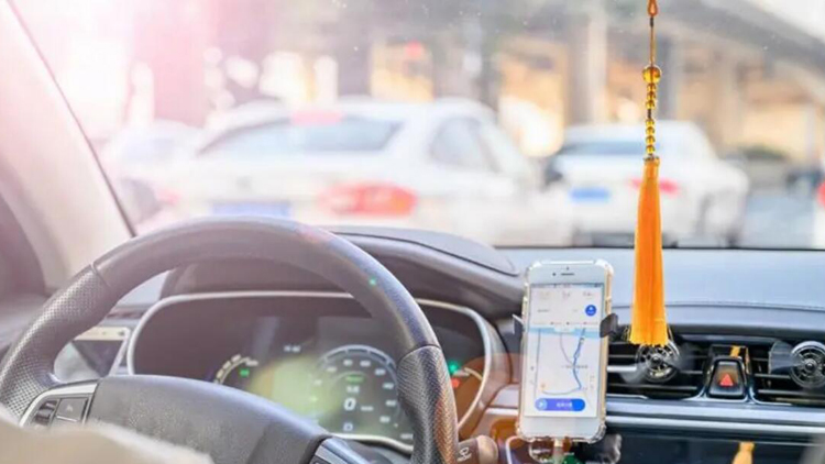 上?；謴?fù)浦東機(jī)場(chǎng)區(qū)域內(nèi)網(wǎng)約車運(yùn)營(yíng)服務(wù)