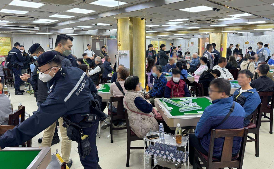警方「犁庭掃穴」打擊黑社會(huì) 搜查近400處所拘185人