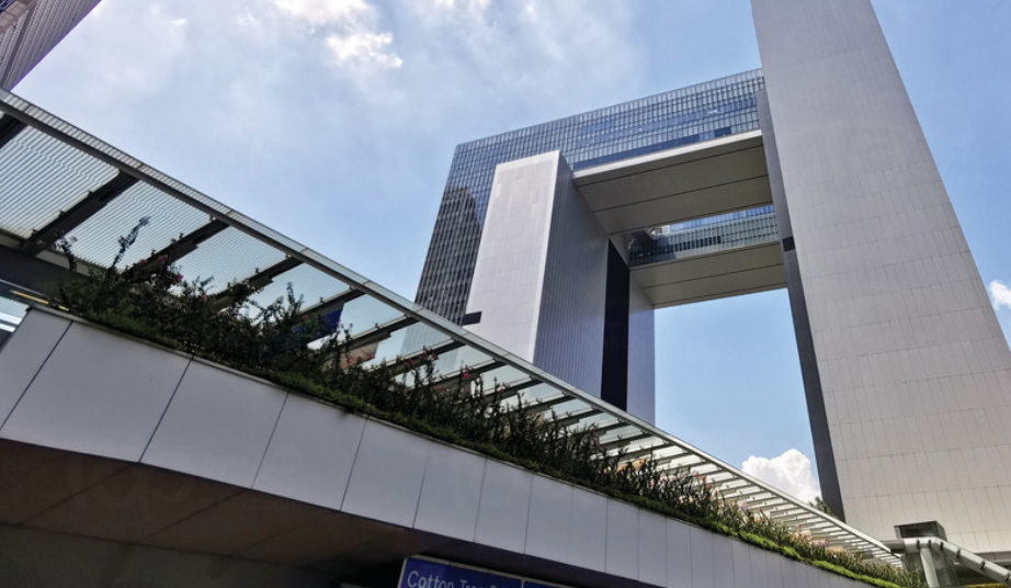 【民意建言】政府財(cái)政緊絀 社會(huì)福利之過？