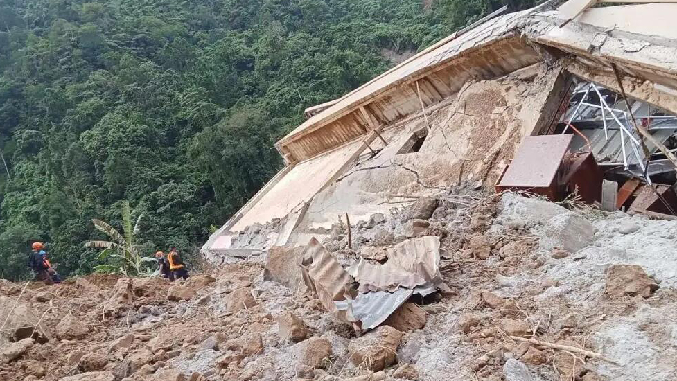 菲律賓金達沃省發(fā)生山體滑坡 已致5死31傷