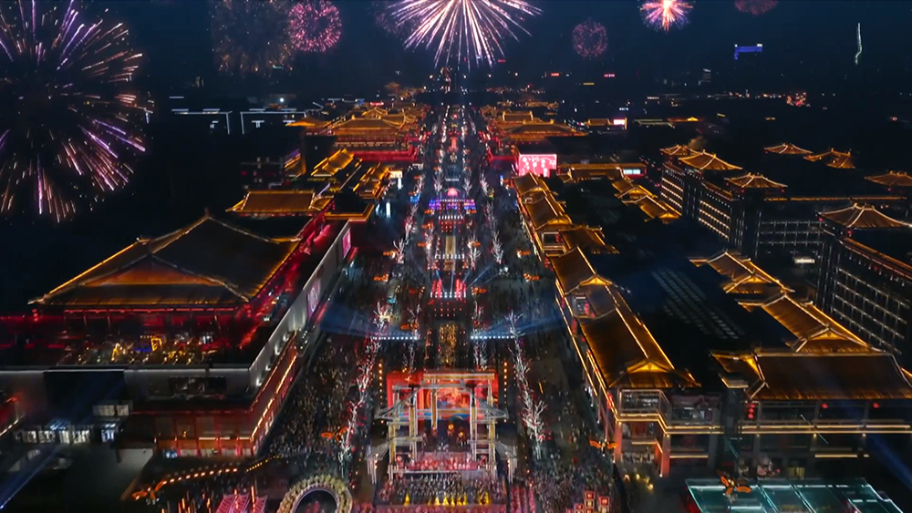 有片｜千人齊誦《將進(jìn)酒》！春晚西安會(huì)場(chǎng)好燃