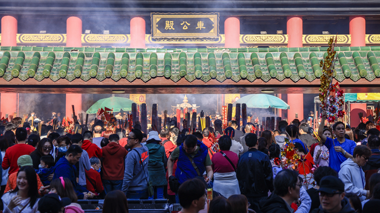 【熱門(mén)話題】車(chē)公籤文啟示 龍年團(tuán)結(jié)拼搏