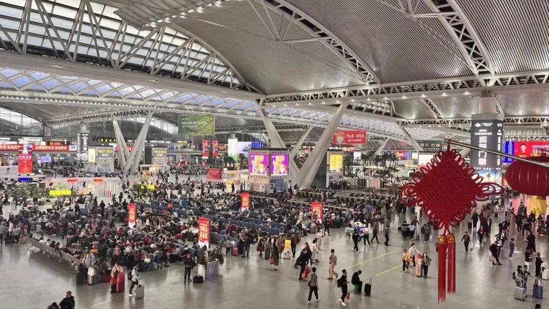 客流持續(xù)攀升！2月16日全國(guó)鐵路預(yù)計(jì)發(fā)送旅客1530萬人次