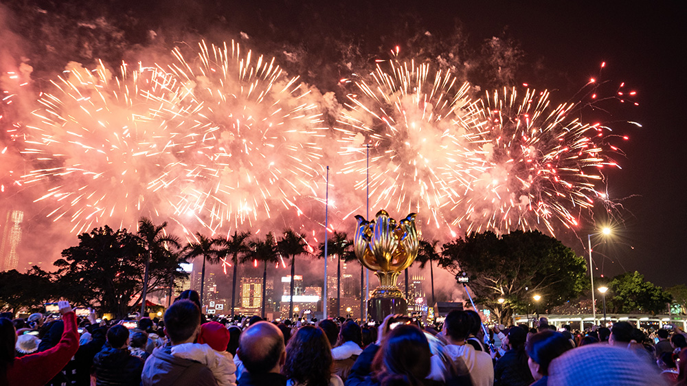 消息：維港擬每月辦煙花和無人機表演