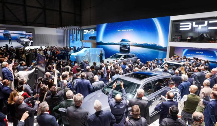 中國(guó)車企首家且唯一！比亞迪晉級(jí)「車界奧斯卡」決賽圈