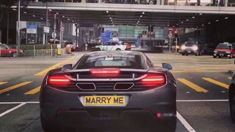 港俾你聽｜聽說最會玩花樣的車牌都在香港？來睇有錢人的車牌係乜樣→