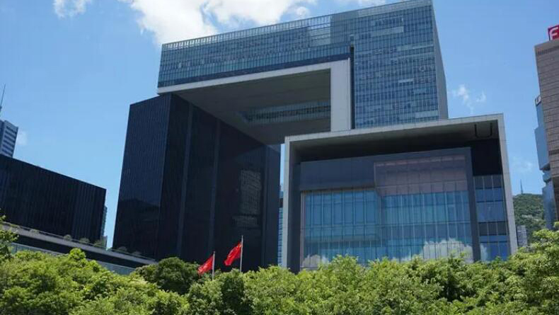 港府強烈譴責逃犯許智峯恫嚇香港特區(qū)司法人員和政府人員