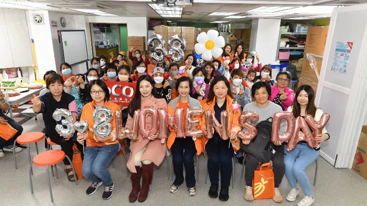 積金局﹕向全港婦女致敬！去年年底女性打工仔持有約3.1萬個(gè) TVC 賬戶  較男性少 25% 