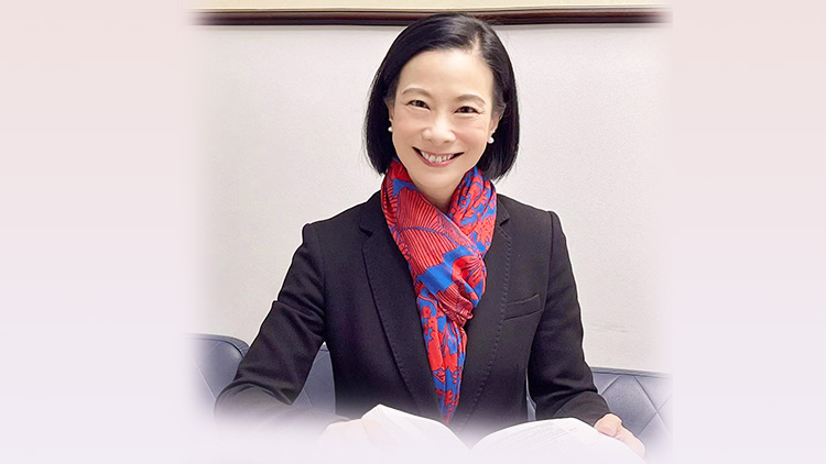 陳曼琪就兩會(huì)提5項(xiàng)建議 倡合併回鄉(xiāng)證與居住證功能