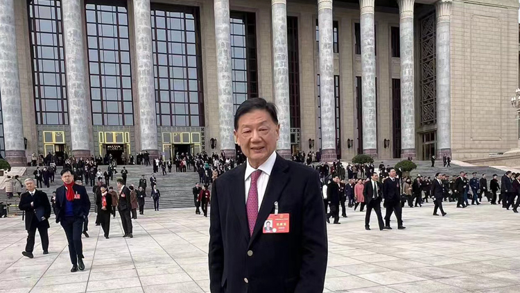 港區(qū)全國(guó)人大代表胡曉明︰支持國(guó)務(wù)院組織法修訂 體現(xiàn)國(guó)家為人民負(fù)責(zé)