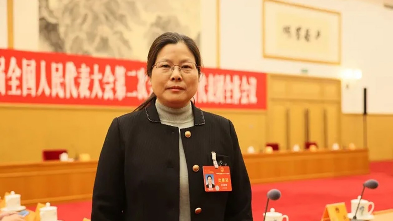 孫春梅代表：吸引青年人才投身鄉(xiāng)村振興建設