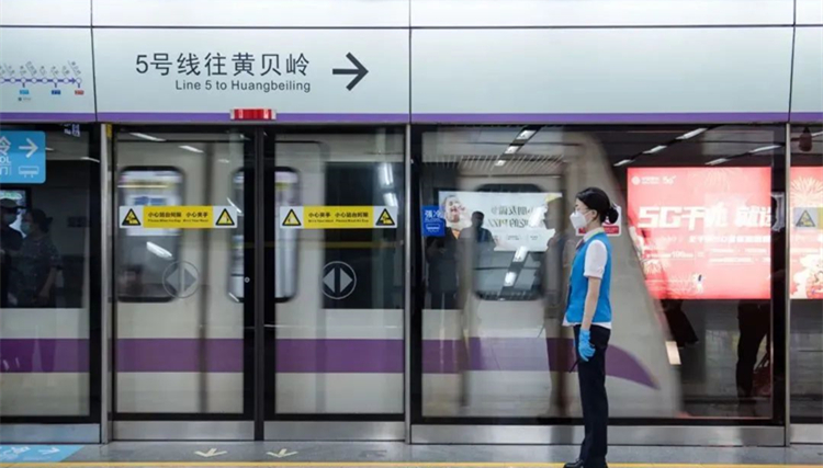 再破千萬，這是春天裏的深圳