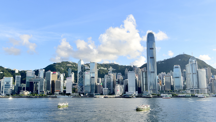 大國相爭(zhēng)，香港吃撐……