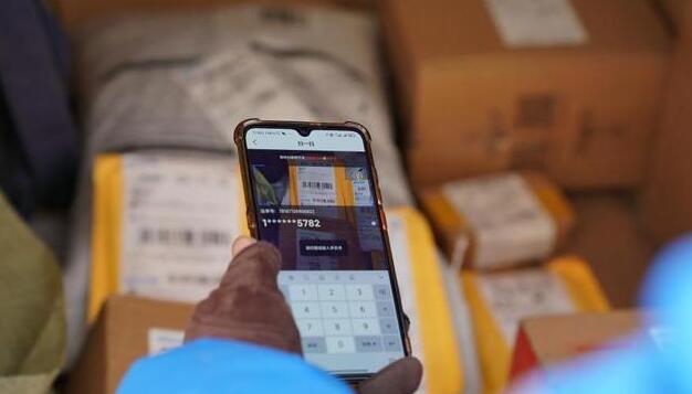 快遞只能上門投遞？新規(guī)施行超半月 官方回應(yīng)社會關(guān)切