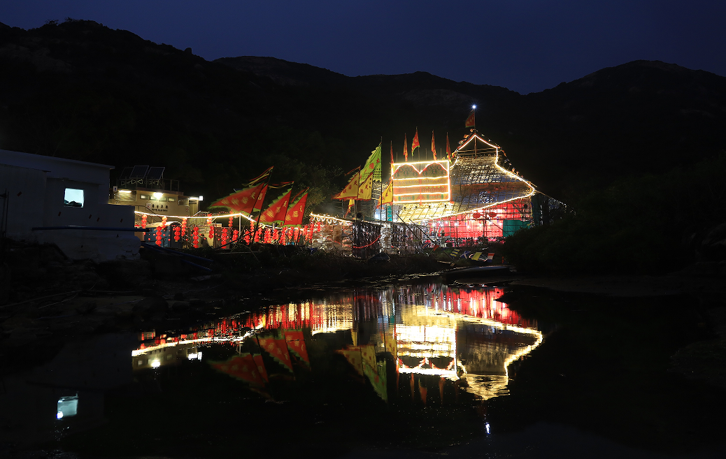 蒲苔島打醮 彩燈鑼鼓重現(xiàn)人氣