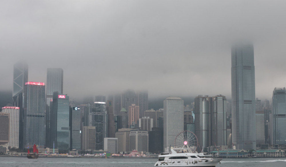 回南天又來了！本港周日相對濕度高達(dá)100%