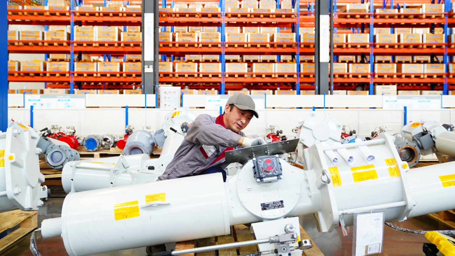 今年前2個月我國民間投資增速由負(fù)轉(zhuǎn)正