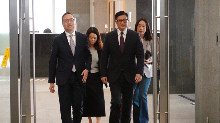 鄧炳強(qiáng)回應(yīng)本報(bào)提問(wèn) ：有抹黑反駁隊(duì)便存在 令市民更清楚事實(shí)