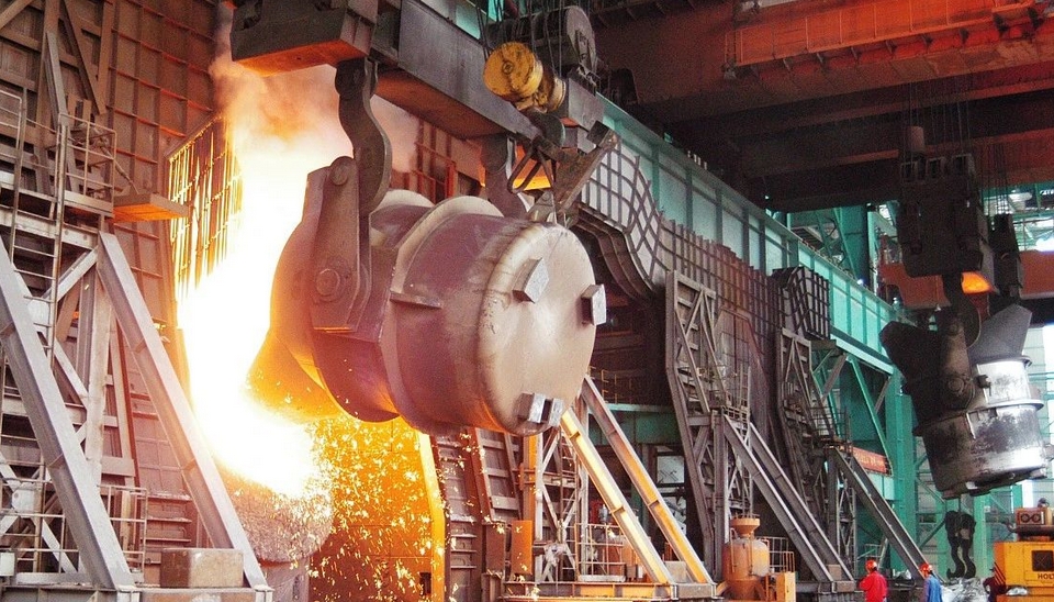  經(jīng)濟(jì)熱點(diǎn)問(wèn)答｜西方炒作「中國(guó)產(chǎn)能過(guò)?！梗眯暮卧? title=