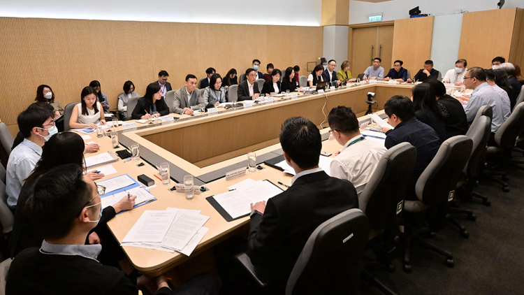 文體旅局召開(kāi)跨部門(mén)會(huì)議 統(tǒng)籌勞動(dòng)節(jié)黃金周旅客訪港預(yù)備工作