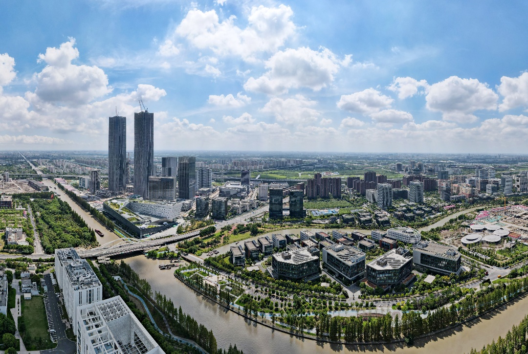  中國釋放進(jìn)一步開放善意 全球大佬們在中國南來北往忙不停