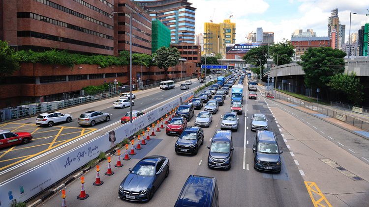交通投訴組去年第四季度接獲逾萬(wàn)宗投訴 公共交通服務(wù)佔(zhàn)87%