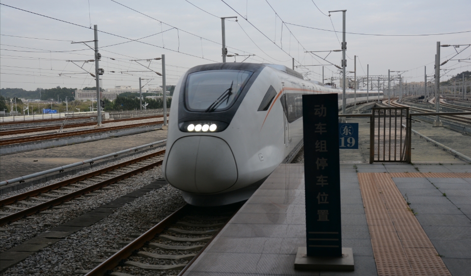 廣佛南環(huán)、佛莞城際鐵路開始試運(yùn)行