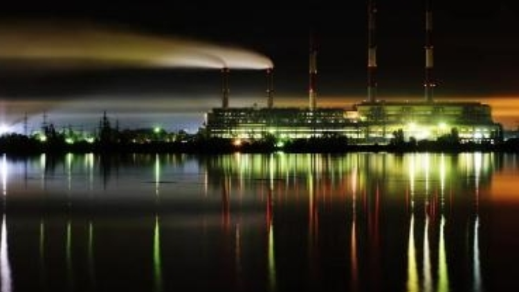 外媒：烏東部最大發(fā)電廠在俄軍空襲中被摧毀 俄方未回應(yīng)