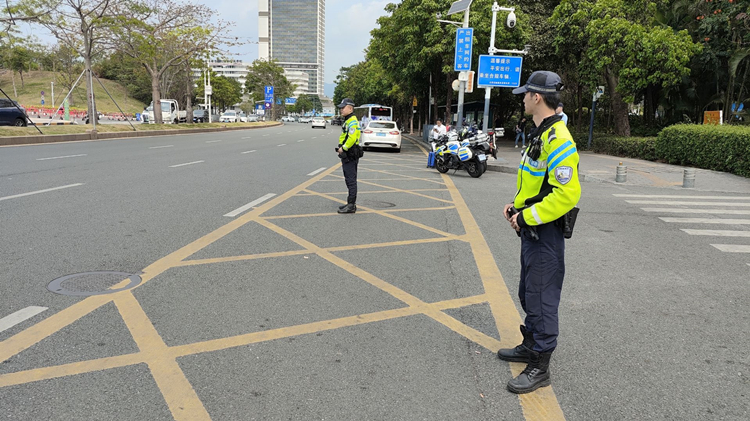 深圳北站60天專項(xiàng)整治啟動(dòng)  綜合實(shí)施17項(xiàng)舉措改善交通出行秩序