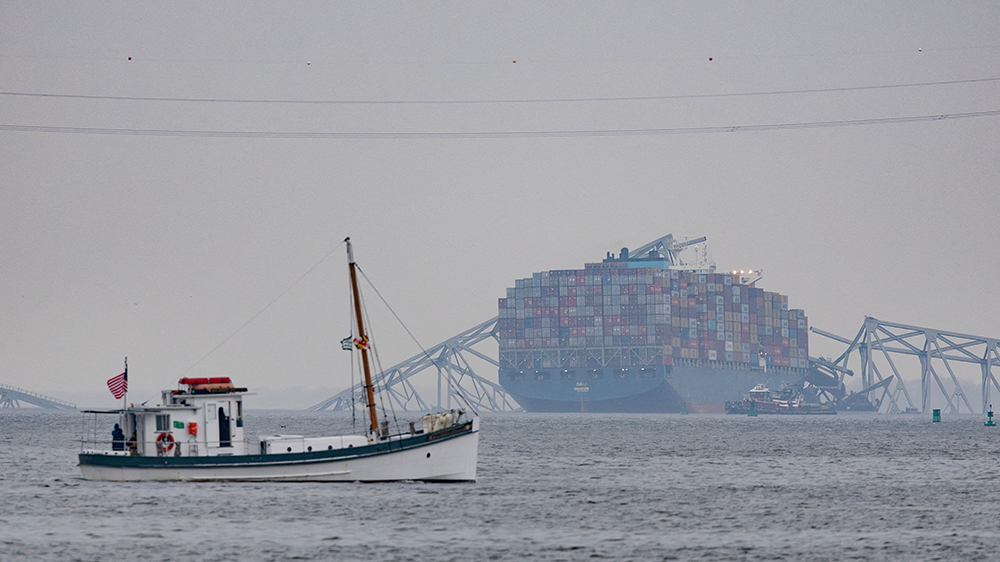 美國巴爾的摩大橋坍塌 當局擬開2條替代航道助現(xiàn)場清理