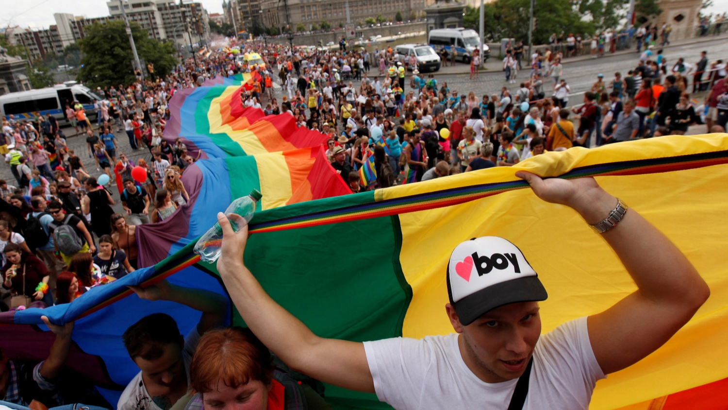 香港身份證性別能改了！需完成變性手術(shù)及符合要求