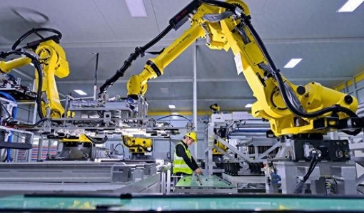 七部門推動工業(yè)領(lǐng)域設(shè)備更新 先進產(chǎn)能比重持續(xù)提高