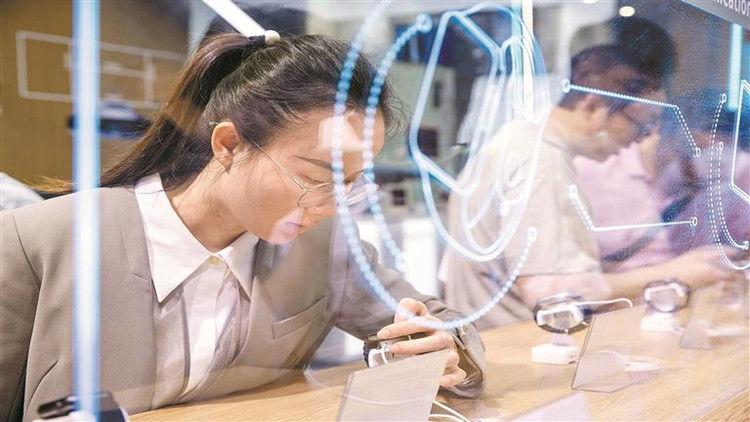 AI服務(wù)器需求火爆 深企新品帶來新體驗(yàn)創(chuàng)造新商機(jī)