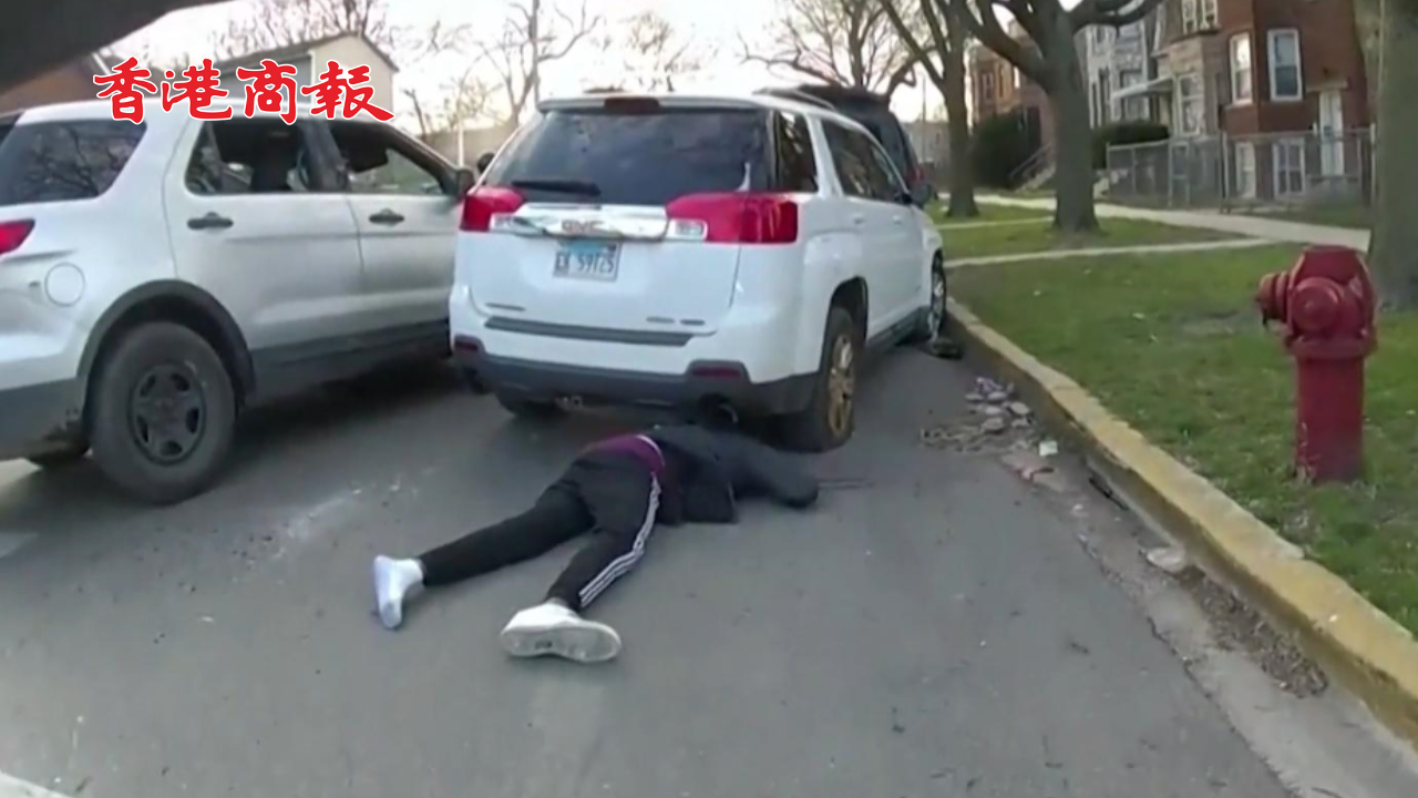 有片丨美國(guó)一警察在交通攔截中41秒連開(kāi)96槍