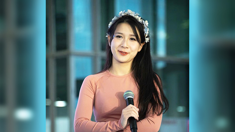 國(guó)際水下表演賽首現(xiàn)香港裁判 蔡頌思致力海洋保育