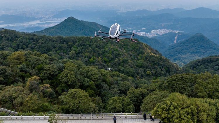 【商報(bào)時(shí)評(píng)】低空經(jīng)濟(jì)新賽道 香港切莫錯(cuò)過