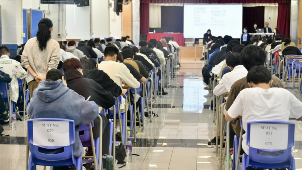 考評(píng)局：約8成考生用「報(bào)到易」 過(guò)程暢順無(wú)異常報(bào)告