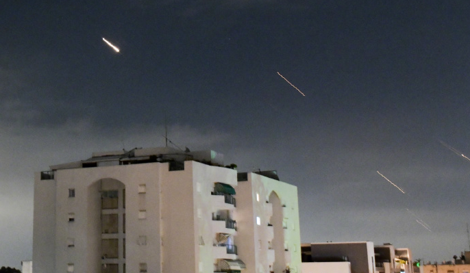 中東局勢(shì)升溫 中方籲有關(guān)方面冷靜克制 避免緊張局勢(shì)再升級(jí)