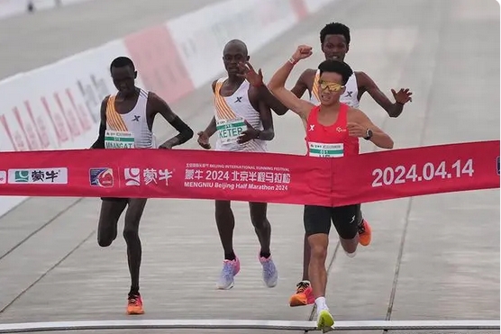 品牌方「權(quán)力的遊戲」？北京半馬護(hù)送門事件引關(guān)注