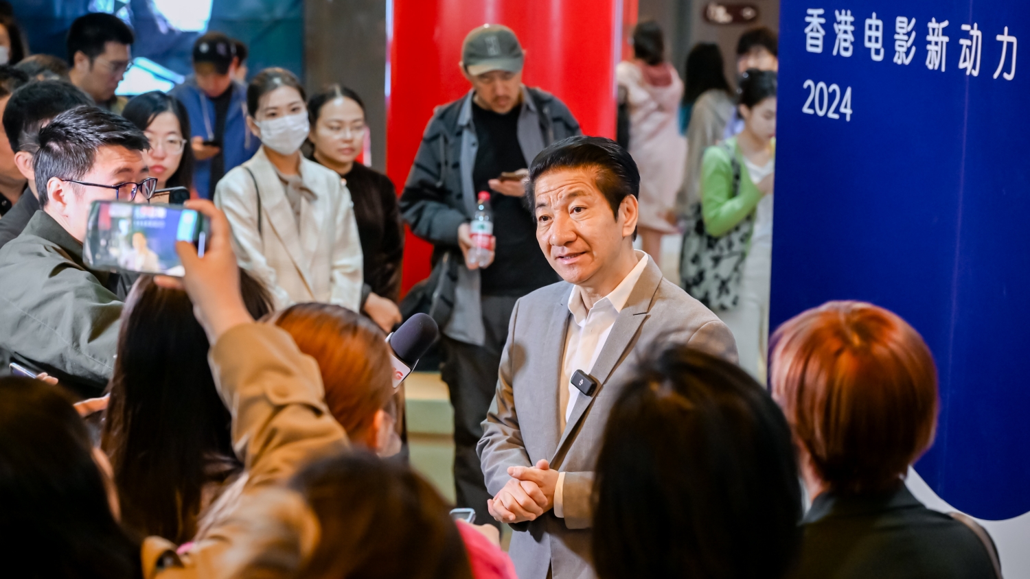 經(jīng)典重溫 新浪翻湧「光影浪潮·香港電影新動(dòng)力」北京啟動(dòng)