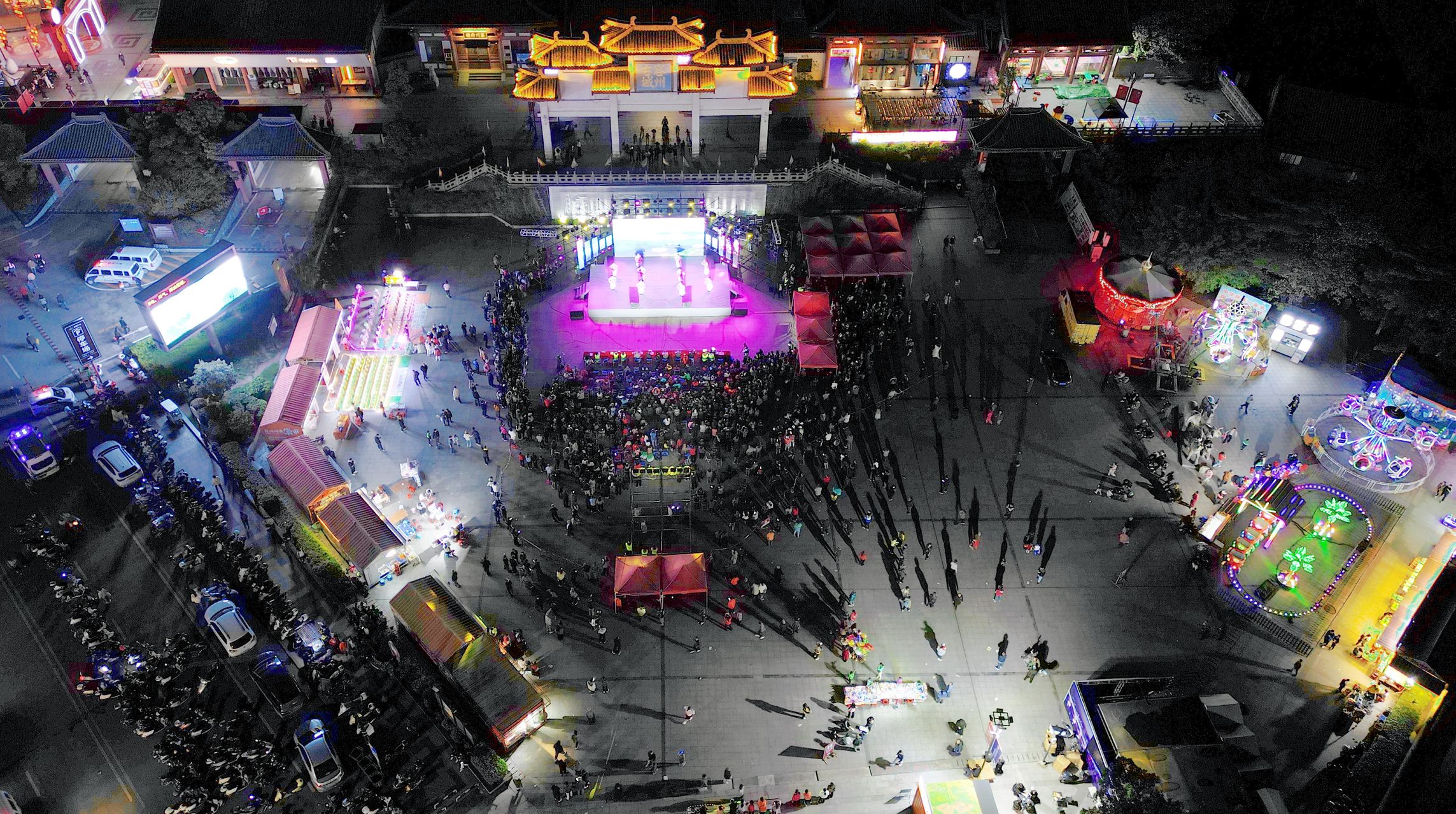 桂容縣大力發(fā)展夜間文化和旅遊消費