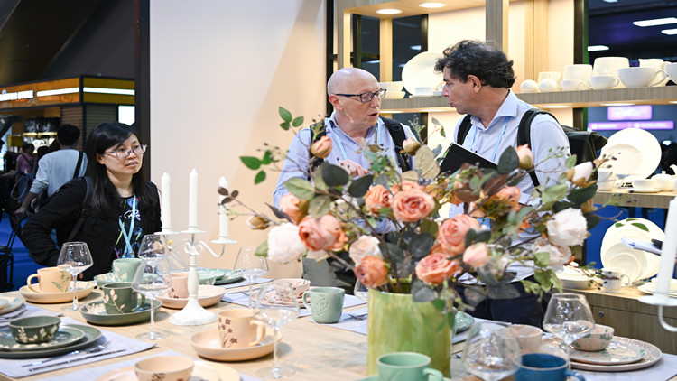 企業(yè)半日斬獲百萬(wàn)美元訂單！廣交會(huì)二期交易火爆 