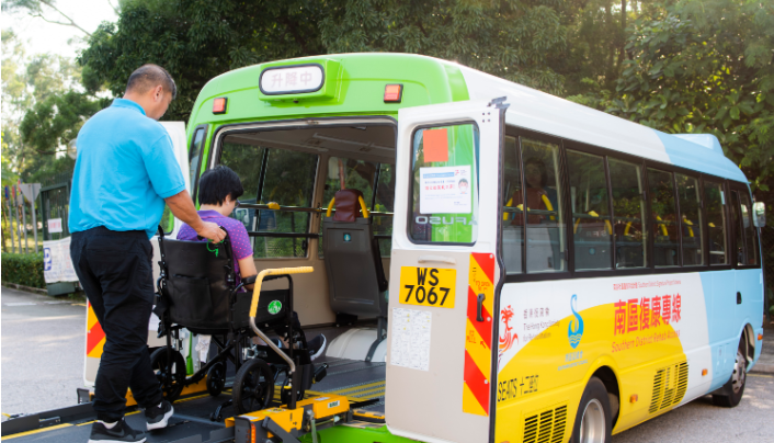 審計(jì)報(bào)告丨復(fù)康巴士服務(wù)最長輪候近2年 醫(yī)院路線載客量偏低