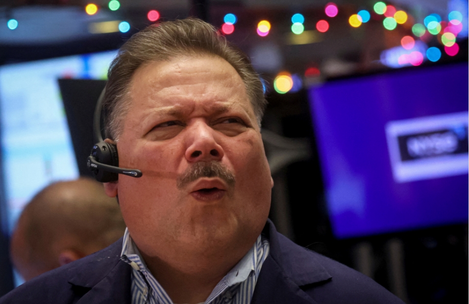 美國(guó)一季GDP僅增1.6%  美股早段重挫道指大跌近700點(diǎn)