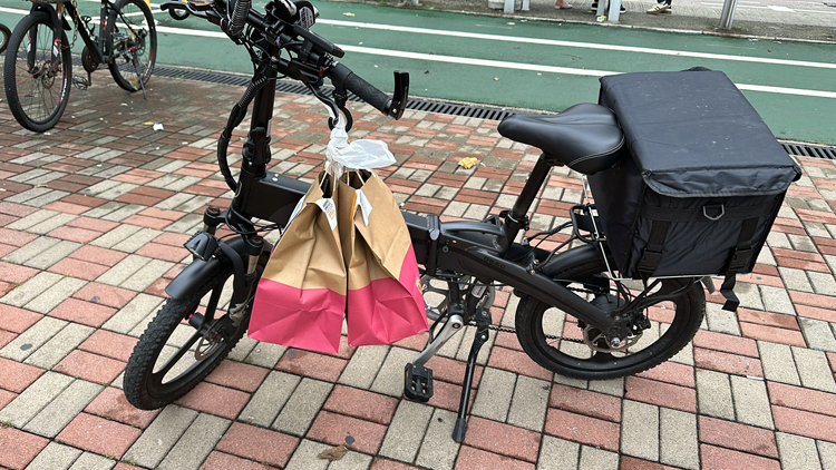 警方打擊非法駕駛電動(dòng)可移動(dòng)工具 拘捕4人