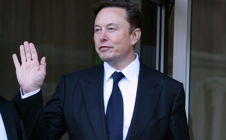 馬斯克抵京，會(huì)否亮相車(chē)展與雷軍再同框？