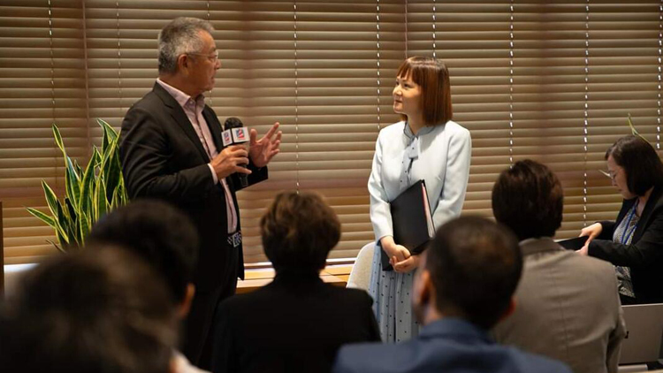 陳潔玲向香港美國商會推介灣區(qū)機(jī)遇